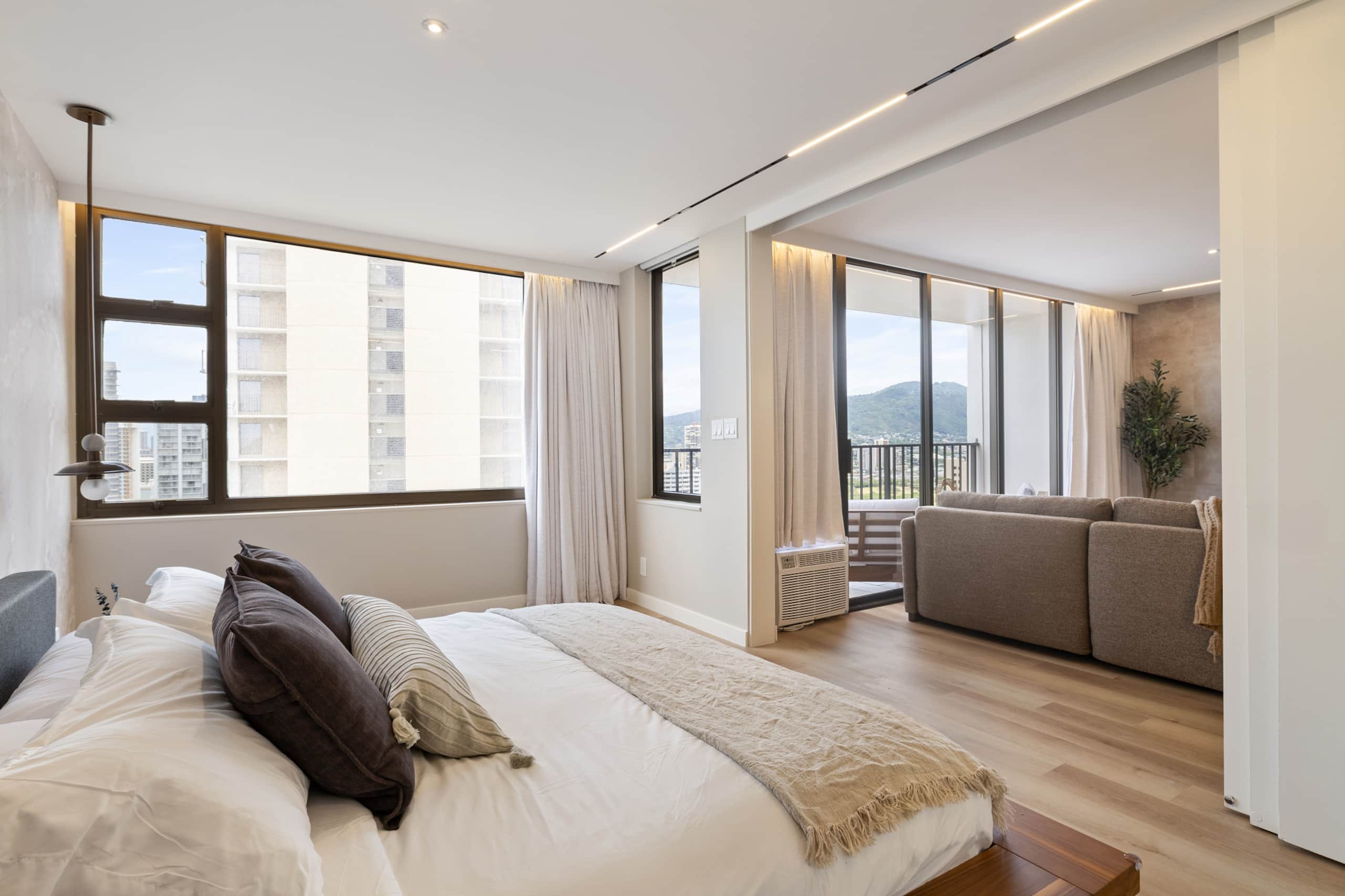 Waikiki Luxe Ocean Retreat 28F – 1 Parking - Image 34