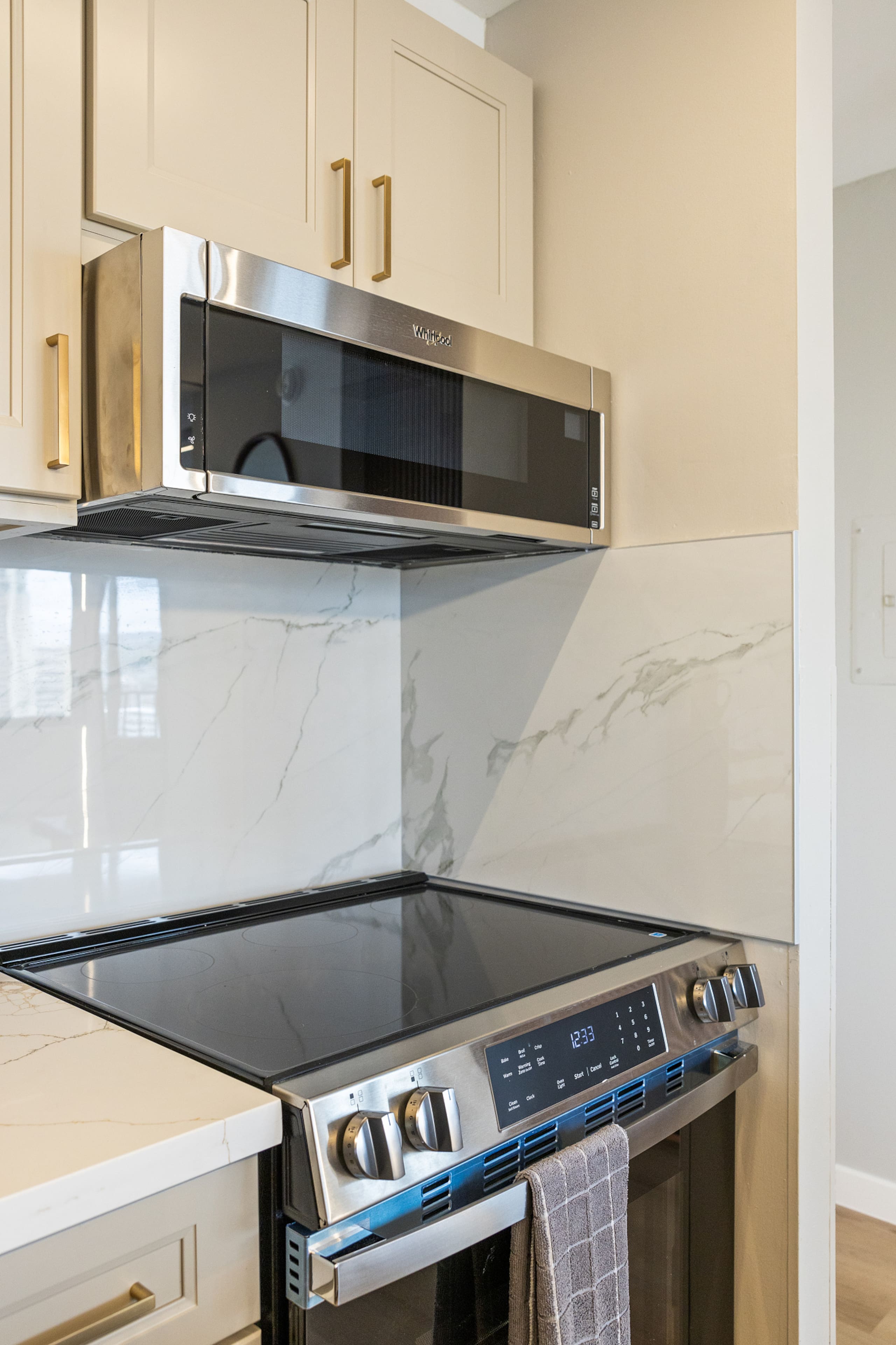Waikiki Luxe Ocean Retreat 28F – 1 Parking - Image 19