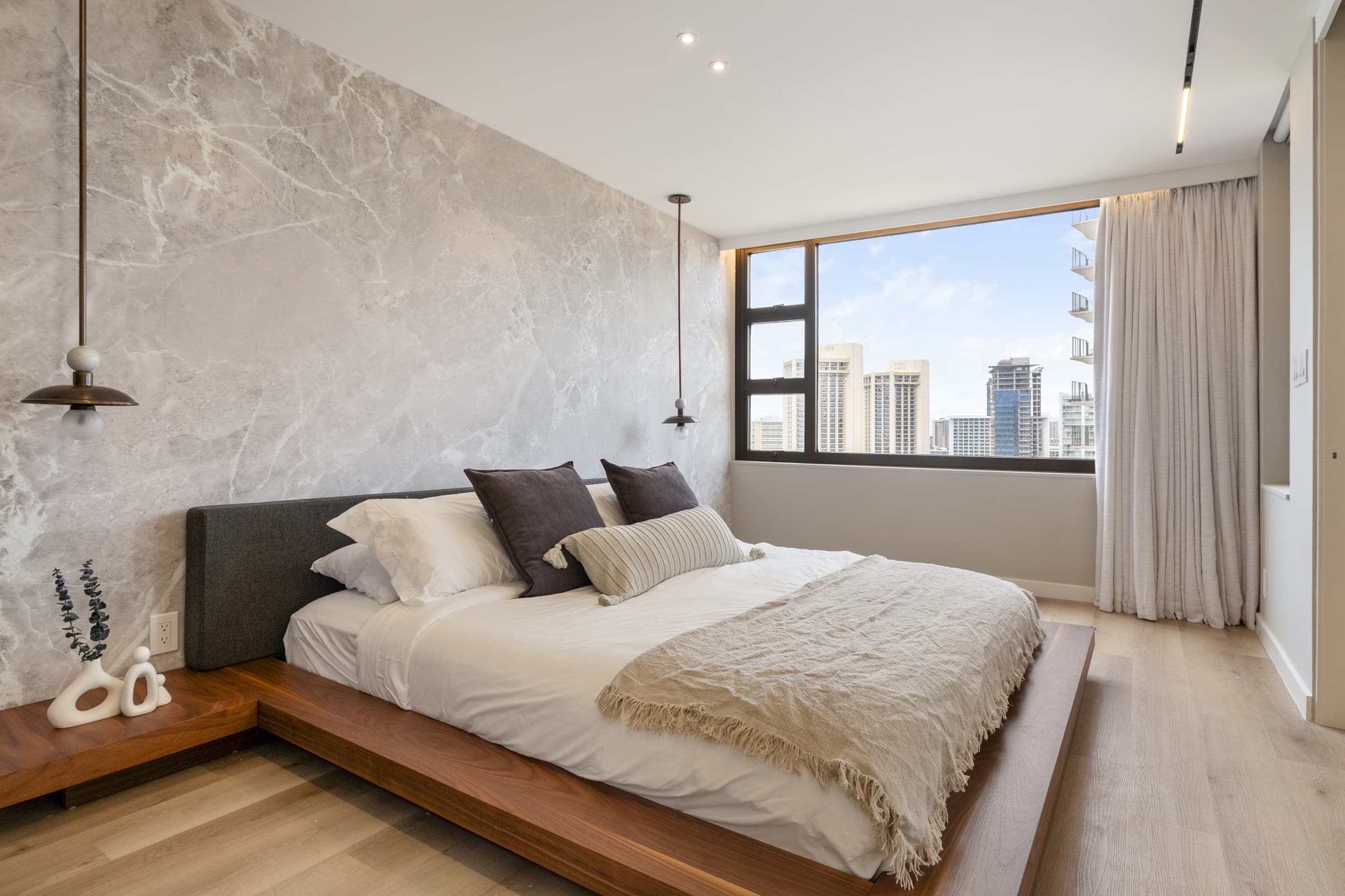 Waikiki Luxe Ocean Retreat 28F – 1 Parking - Image 33