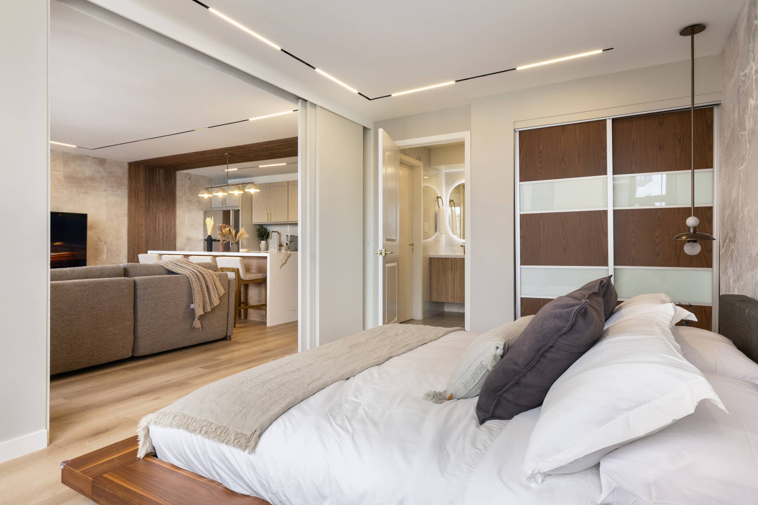 Waikiki Luxe Ocean Retreat 28F – 1 Parking - Image 35