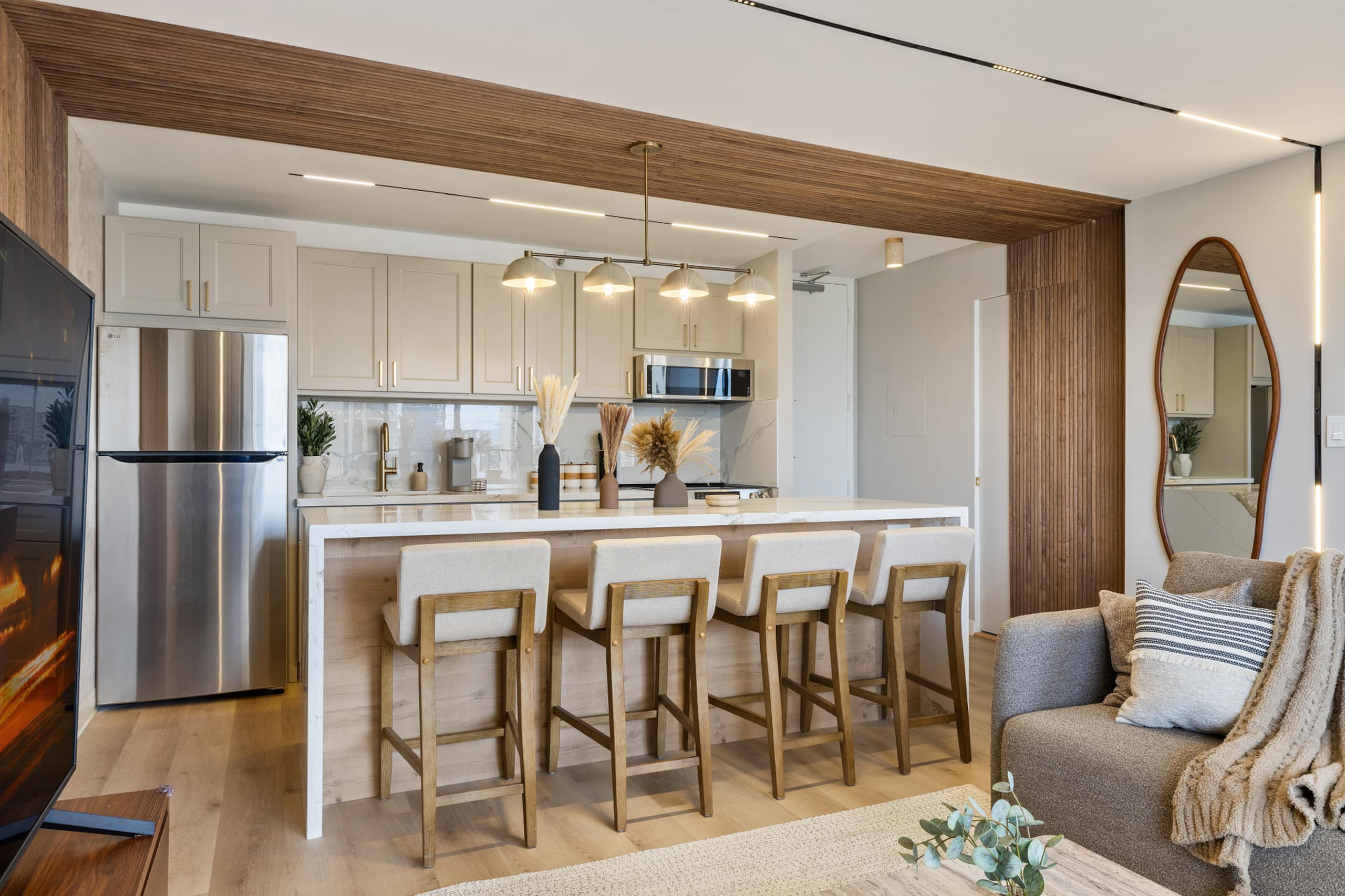 Waikiki Luxe Ocean Retreat 28F – 1 Parking - Image 26