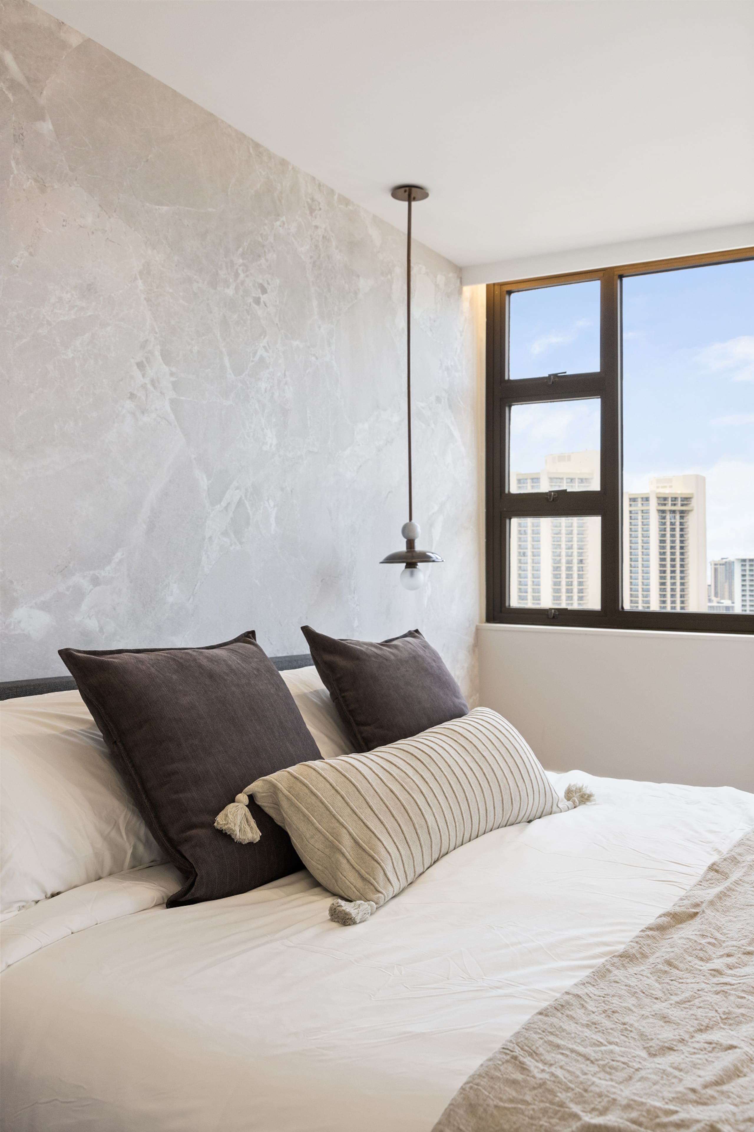 Waikiki Luxe Ocean Retreat 28F – 1 Parking - Image 38