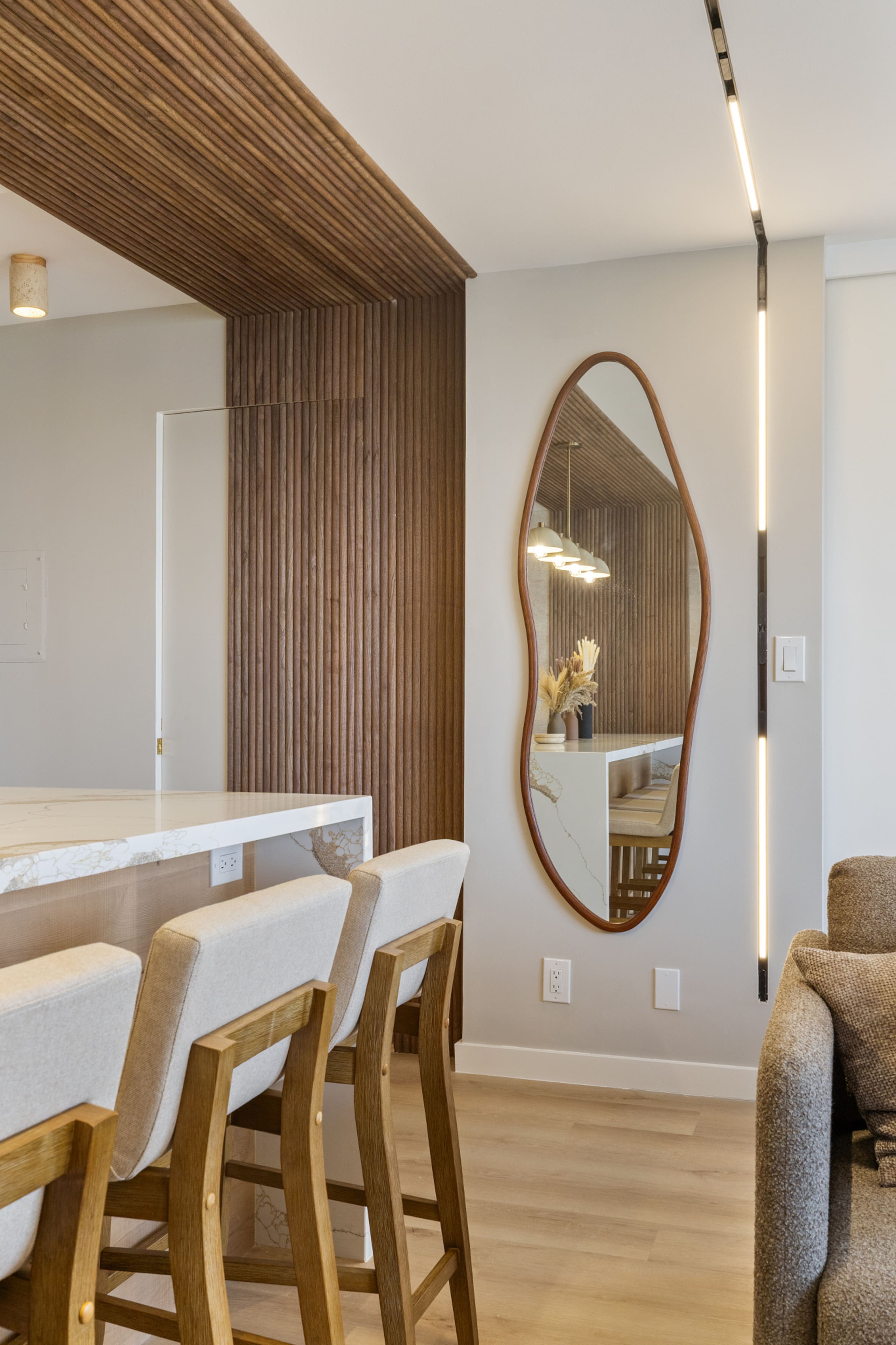 Waikiki Luxe Ocean Retreat 28F – 1 Parking - Image 25