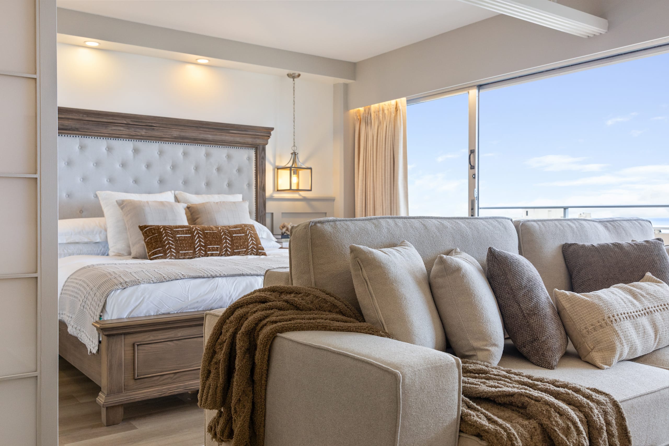 Waikiki Wave Retreat: Ocean Luxe on 17F - Image 6