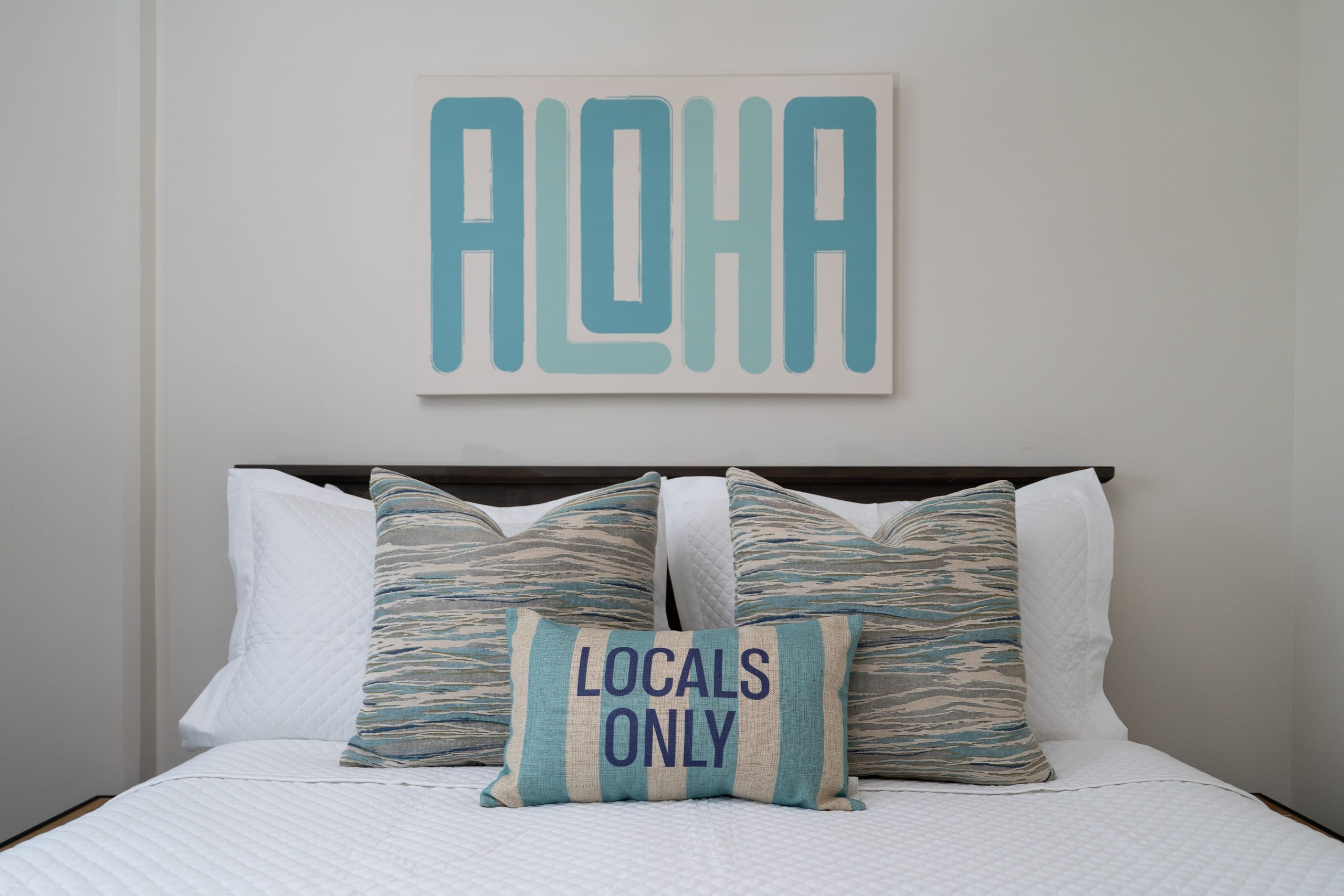 1 Block to Beach with FREE Parking Nearby! NH902 - Image 1