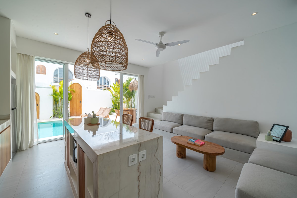 Villa in Bingin Beach · ★4.83 · 1 bedroom · 1 bed · 1 private bath, συγκρίσιμο Airbnb