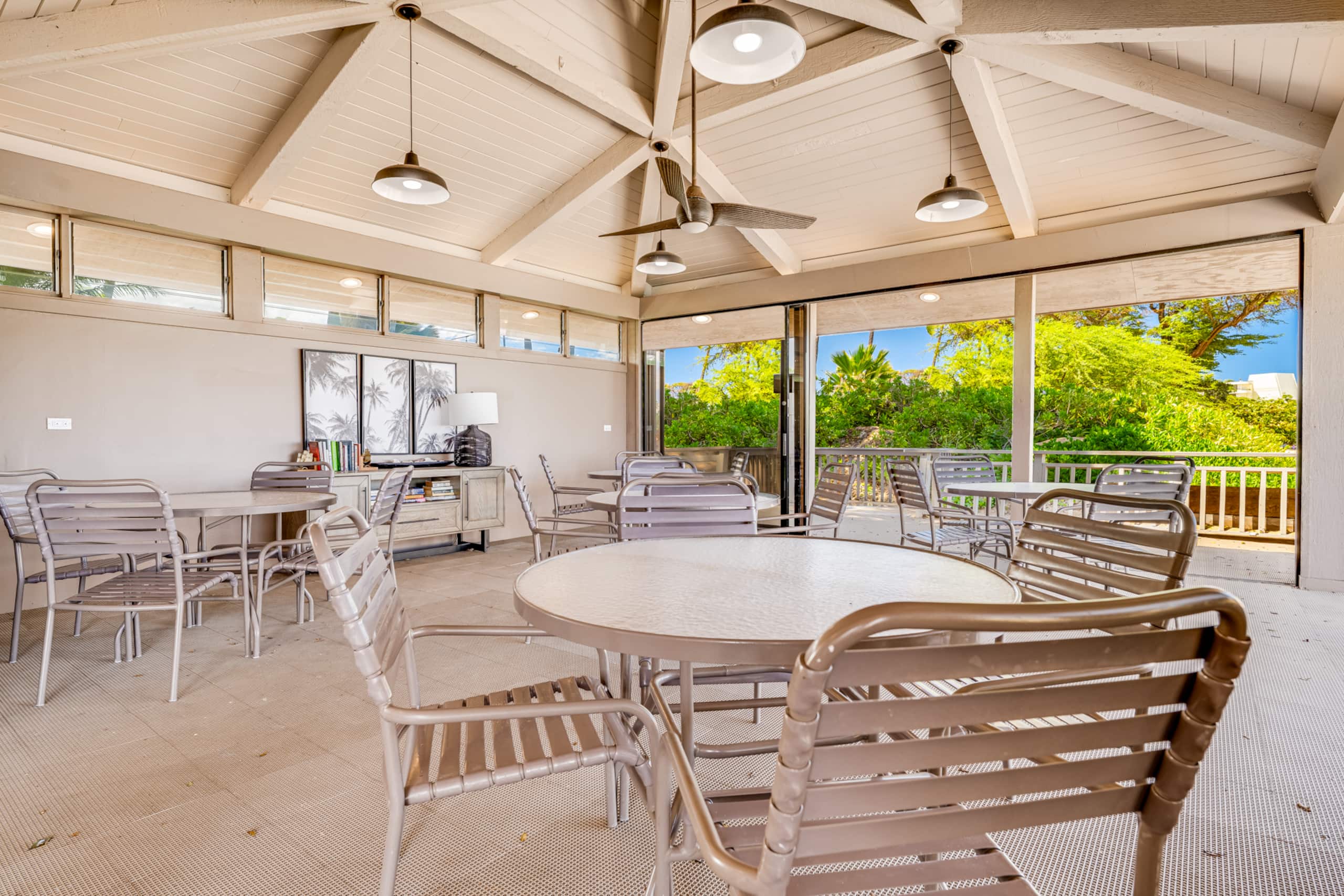 Ocean View Condo with Beachfront Cabana for Guests - Image 33