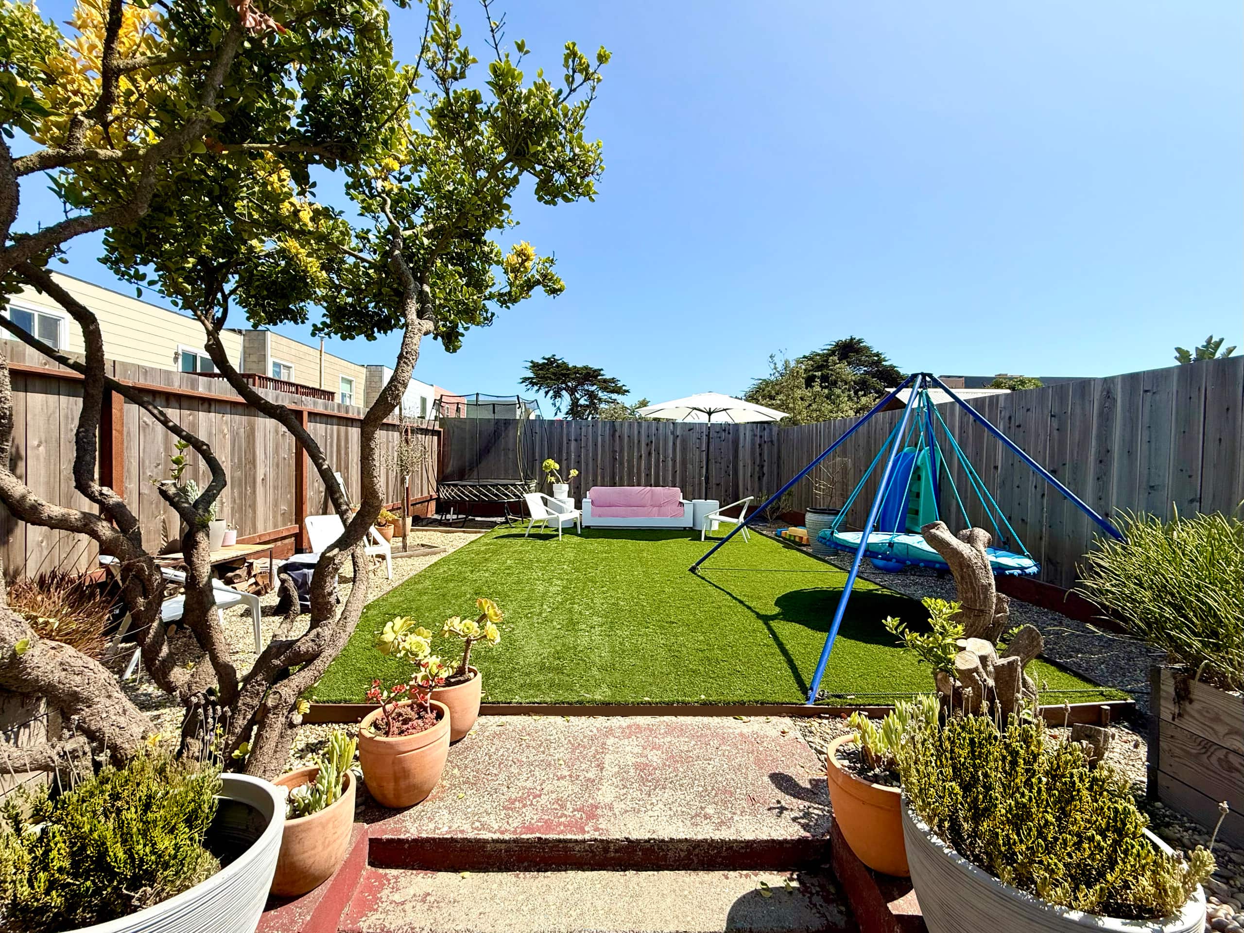 Home in San Francisco · ★4.95 · 3 bedrooms · 3 beds · 2 baths - Image 19