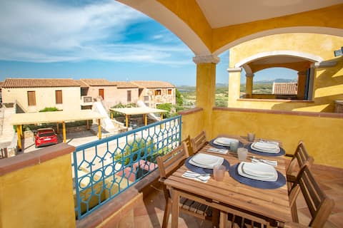 Leone Flat VI (30' from Porto Cervo) + Private Terrace