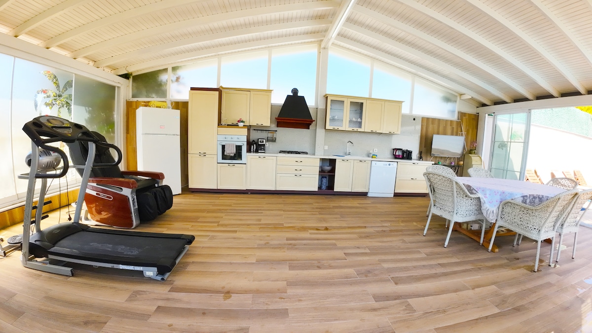 Özel havuzlu, Deniz manzaralı villa, Şömineli