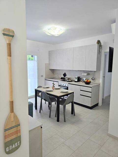 Grey House1 100 meters from the beach