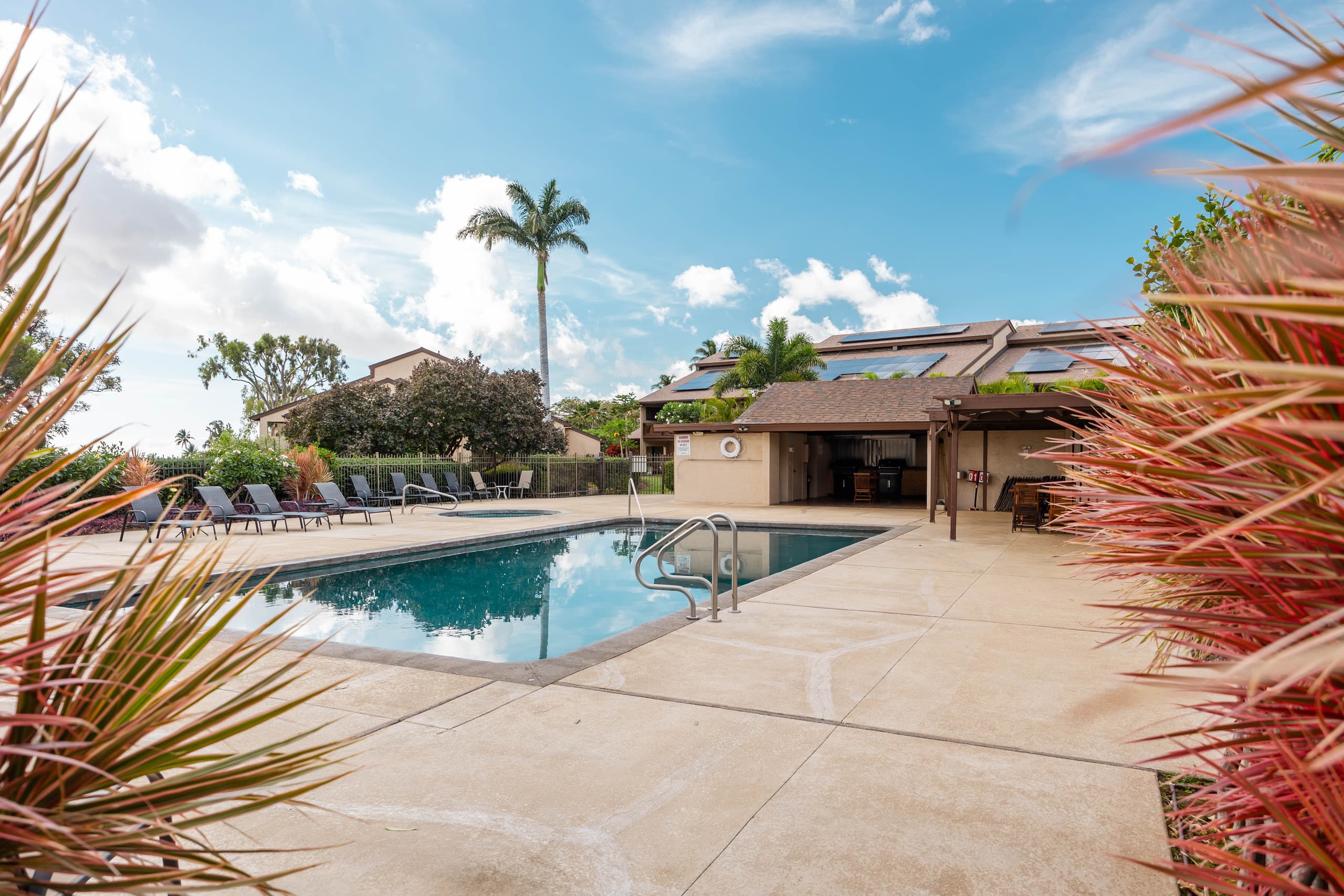New 2 king beds AC heated pool - Photo 82