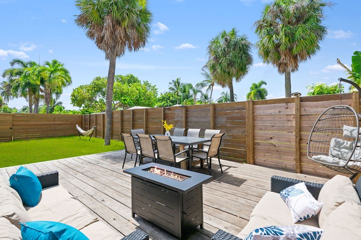 Pompano Gem < 1 mi to Beach & 12 Pickleball courts gallery image 3