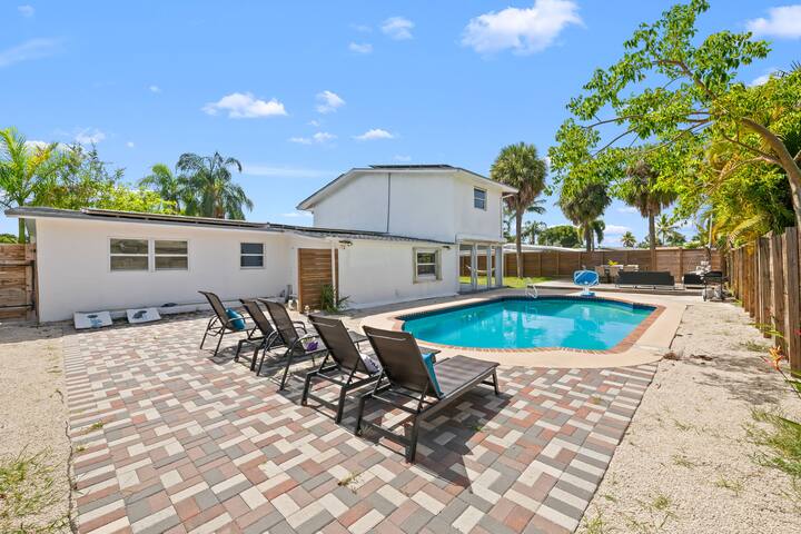 Pompano Gem < 1 mi to Beach & 12 Pickleball courts gallery image 2