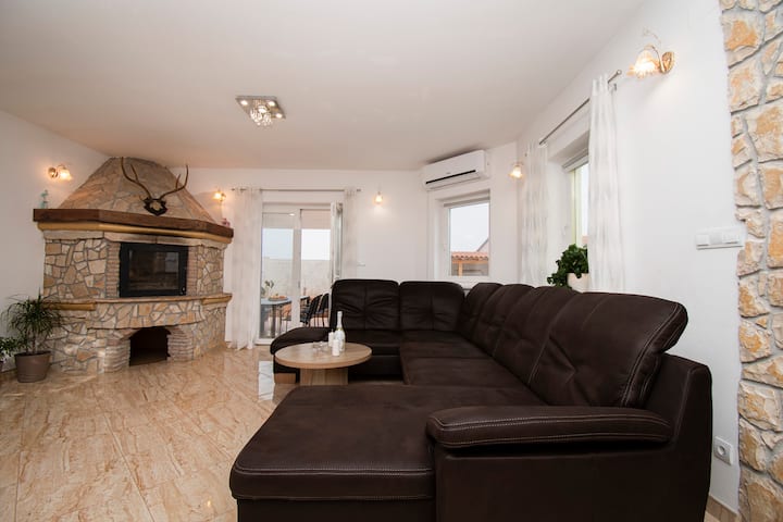 Дневна соба