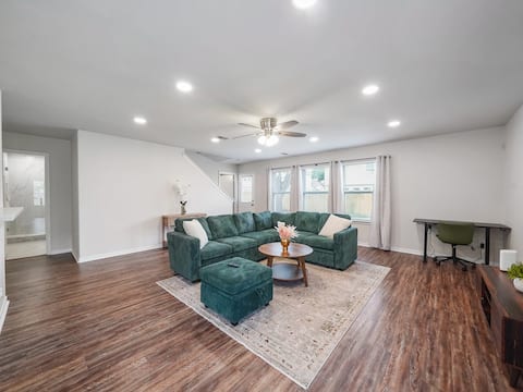 Relaxing Rosenberg Retreat