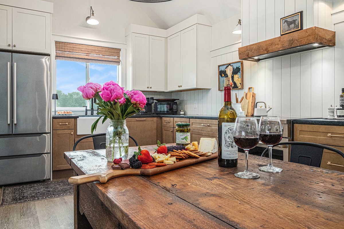 Airbnb kitchen photo