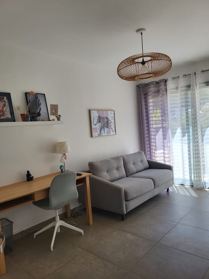 Chumba cha 5 cha kulala/ ofisi
Kitanda cha sofa cha 140x190