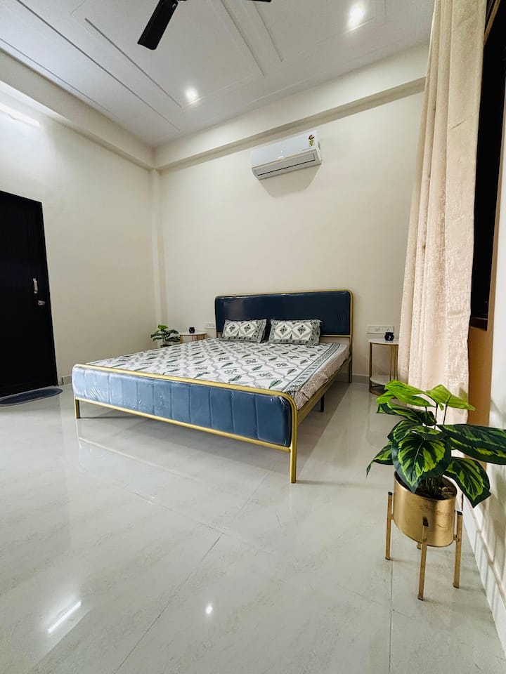 საძინებელი 1