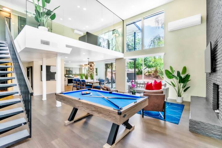 Iconic 5BR/4BA Home – Ex Johnny Carson Vegas Home