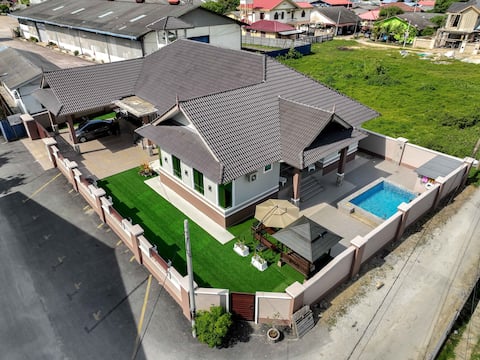 Luna Villa Kota Bharu – Cozy Pool Stay