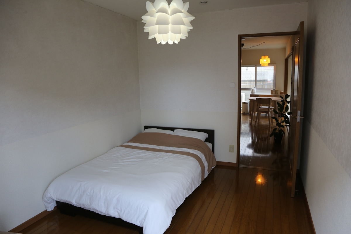 غرفة النوم 1