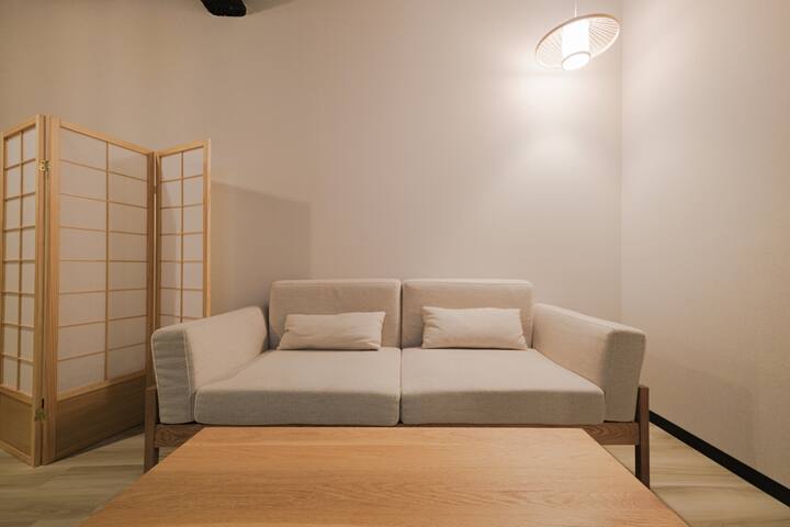 Convenient Shibuya Stay | Modern Japanese Comfort gallery image 2