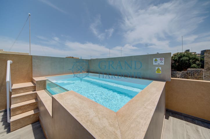 Grand Harbour Holdings managed Airbnb listing 2