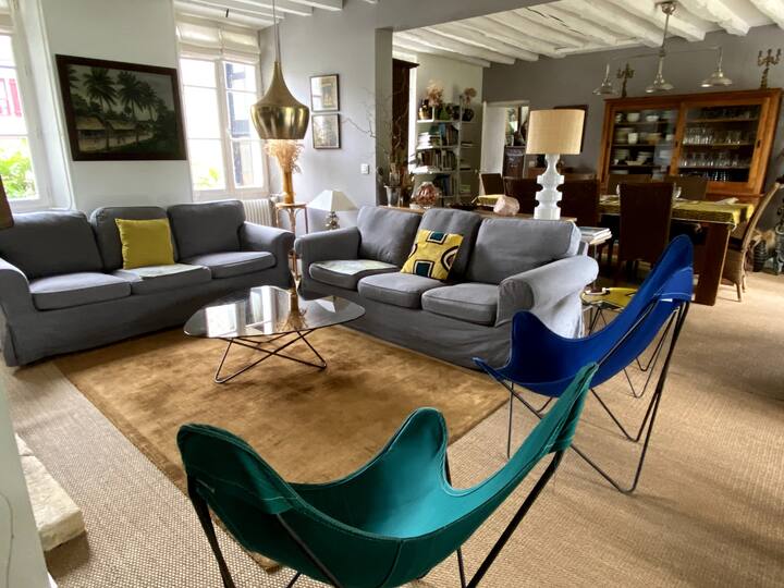 הסלון וחדר האוכל