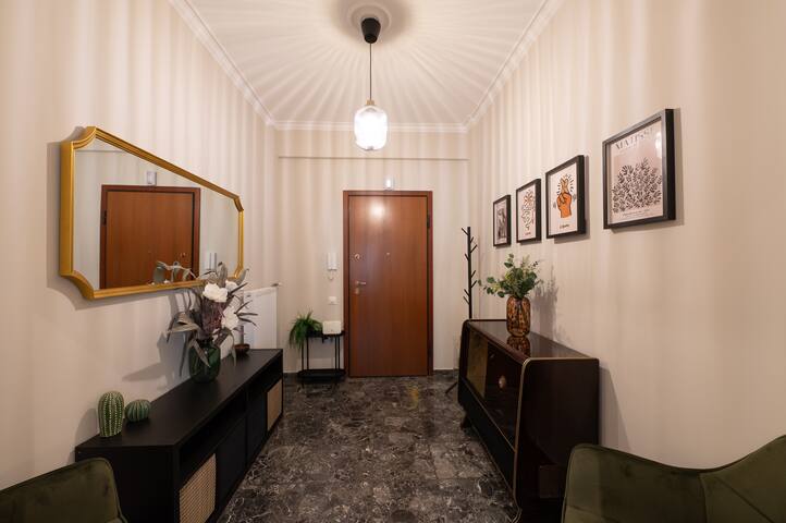 Siga-Siga Luxury Acropolis Apt gallery image 4