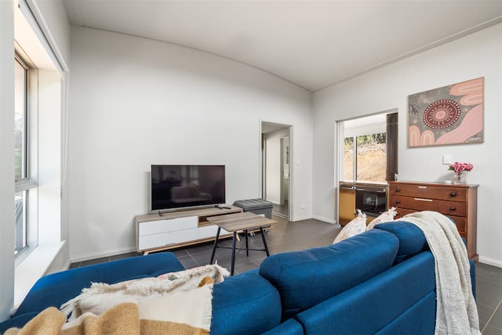 Modern Tranquil - Western Australia