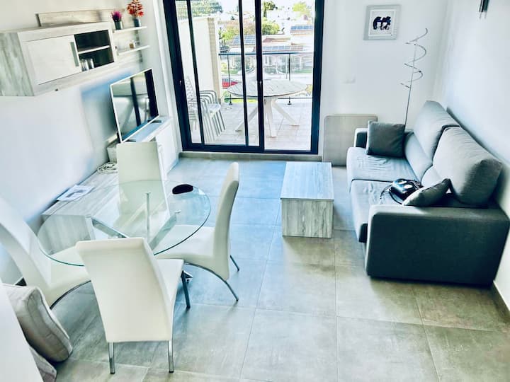 ÁTico Dúplex Con Vistas Al Mar, Piscina Y 2garajes - Denia