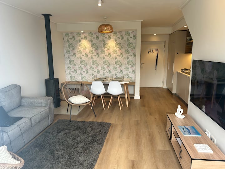 Stylish Stay In Central Hermanus With Pool & Views - Hermanus