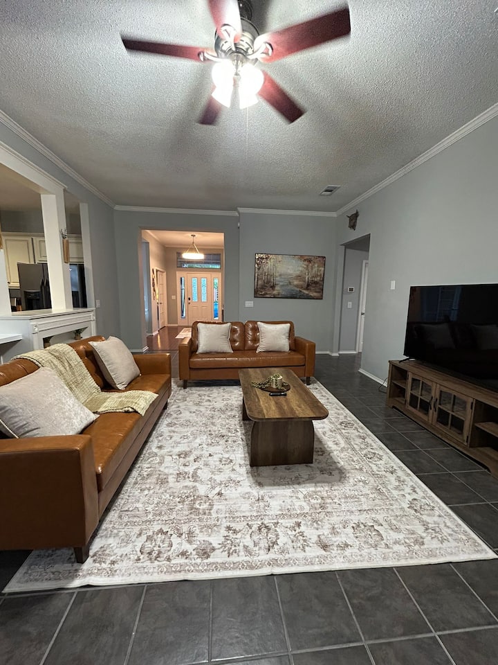 Modern 4br Retreat In Frisco - Frisco