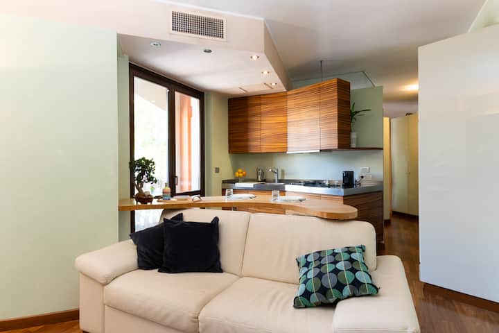 150m Beach | Luxury Flat | Jacuzzi - Pescara