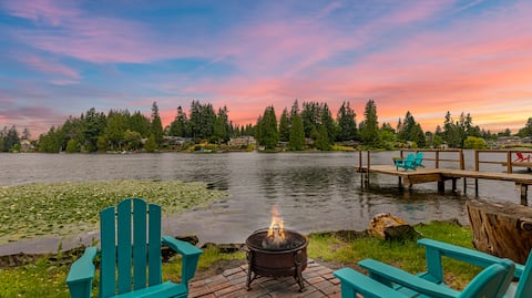 Peaceful 4b2.5b Lake Home | Kayaks, Dock & Hot Tub
