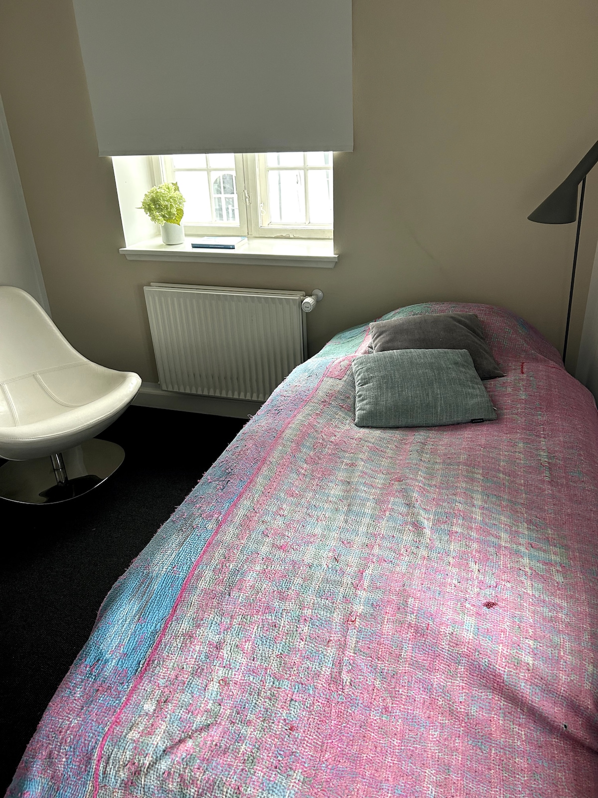 غرفة النوم 2