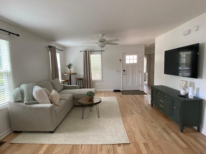 Cozy Home 3bd/2ba 2.5 Mi To D'tn Cola - Columbia, SC