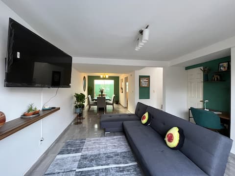 Top performing Airbnb: Casa Armonía - Stay safe and comfortable. We invoice! in Celaya
