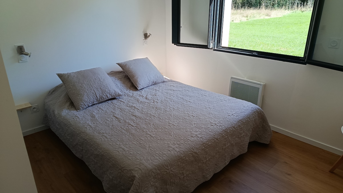 საძინებელი 1