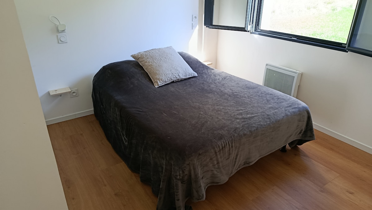 საძინებელი 2