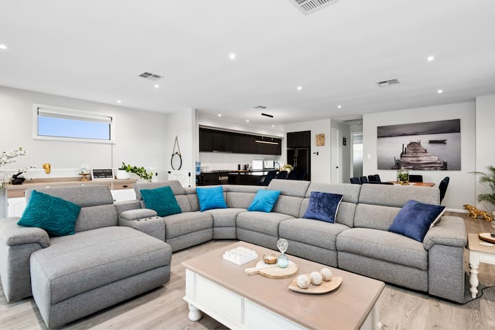 Cross River Retreat - Comfortably Sleeps 13 - Mannum