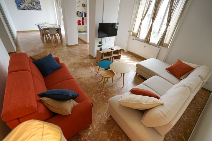 [panoramic view] - near MXP and Milan - lakes
