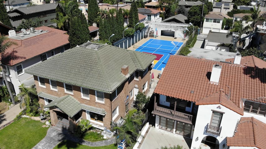 Ocean house, full size Tennis court & Pickleball. gallery image 2