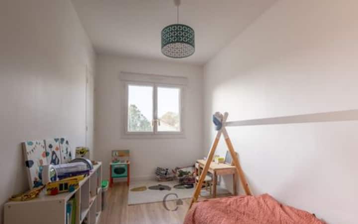 საძინებელი 4