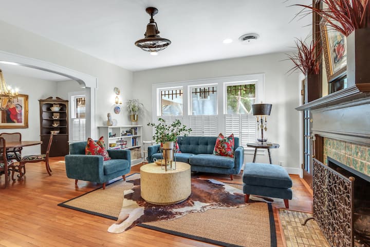 Downtown 
Boerne, Sleeps 4! - Boerne