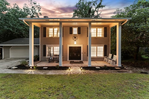 Palmetto Paradise* Pool & Epic Game Room Retreat!