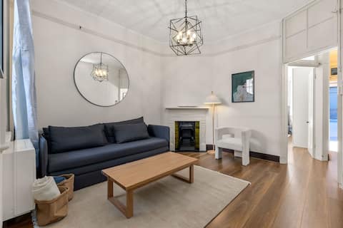 Charming 8 Person Home Near Harbour & Barangaroo