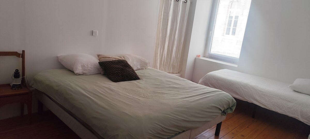 საძინებელი 4