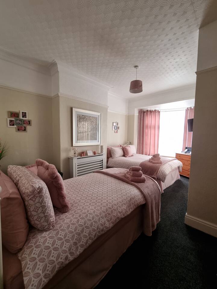 Grosvenor View Room 1 - Blackpool